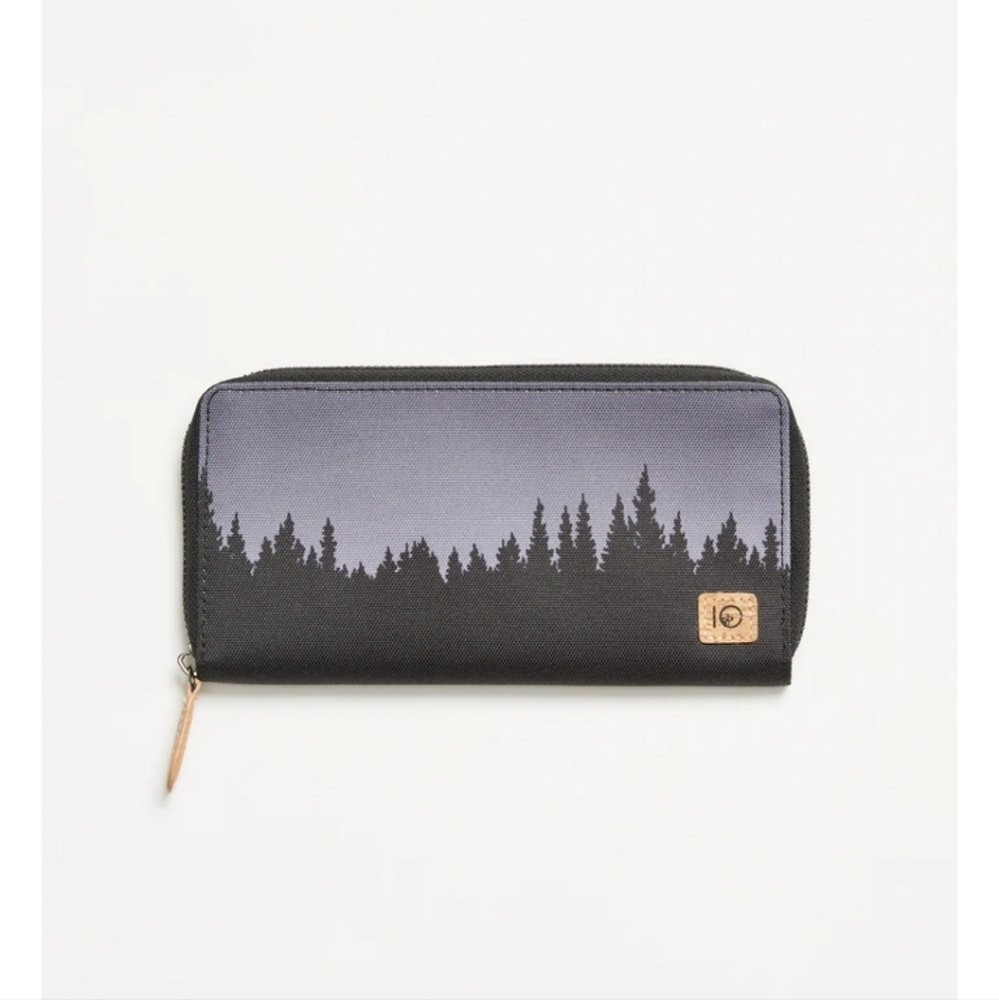 NWT Tentree Juniper Zip Wallet